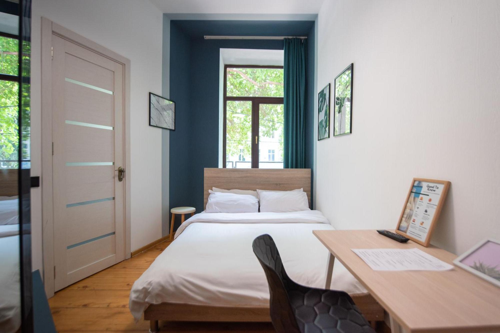 Gallery Hostel Tbilisi Rom bilde