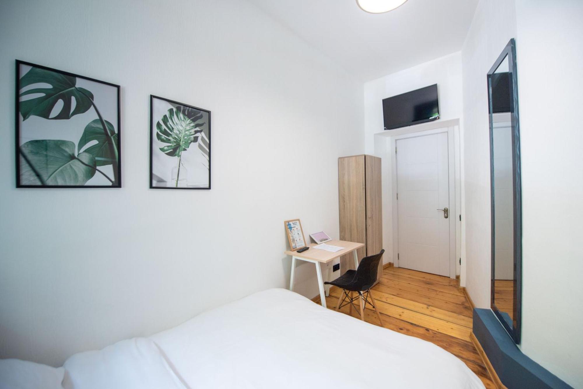 Gallery Hostel Tbilisi Rom bilde